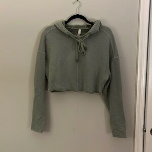 Alo Yoga Cropped Sweatshirt Small